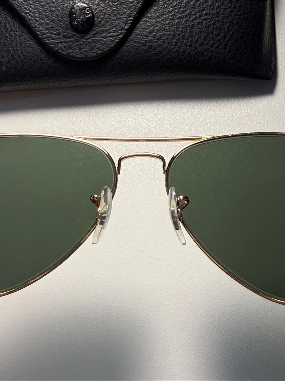 Ray-Ban Aviator Classic Sunglasses (Arista Gold Frame/G-15 Green Lenses)
